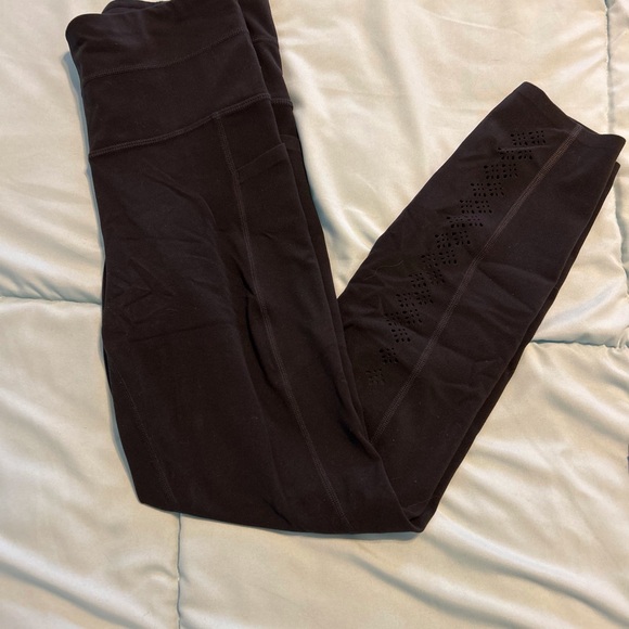 Athleta Black Niyama 7/8 Tight in Powervita with Laser-cut details (NWOT) - Picture 7 of 13
